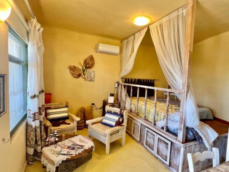 Mirsini MIT VIDEO! Kreta, Mirsini: Dorfhaus mit 2 Apartments und Dachterrasse, Meer- und Bergblick zu verkaufen Haus kaufen